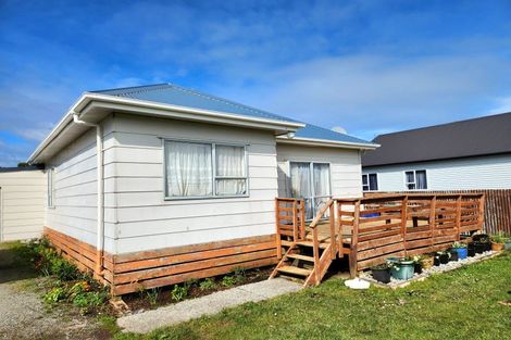 Photo of property in 62 Hall Street, Cobden, Greymouth, 7802