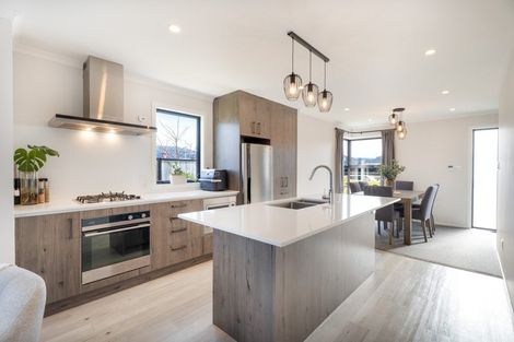 Photo of property in 38 Mawai Hakona Drive, Wallaceville, Upper Hutt, 5018