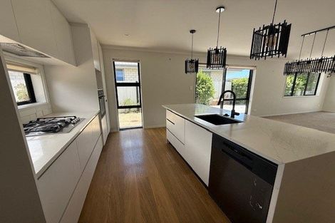 Photo of property in 38 Kiritiana Close, Pyes Pa, Tauranga, 3112