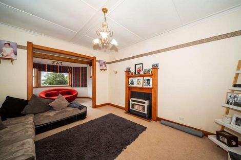 Photo of property in 17 Clifford Street, Hawera, 4610