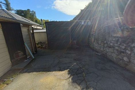 Photo of property in 121-123 Shakespeare Road, Bluff Hill, Napier, 4110