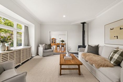 Photo of property in 1 Ormond Road, Hospital Hill, Napier, 4110