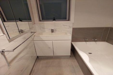 Photo of property in 5 Marr Road, Manurewa, Auckland, 2102