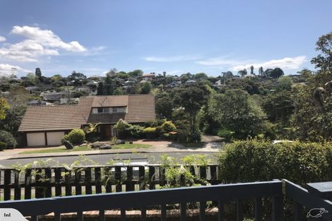 Photo of property in 47 Cheriton Road, Mellons Bay, Auckland, 2014