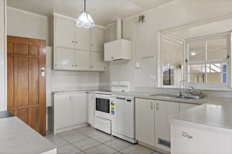 Photo of property in 18 Mere Road, Taupo, 3330