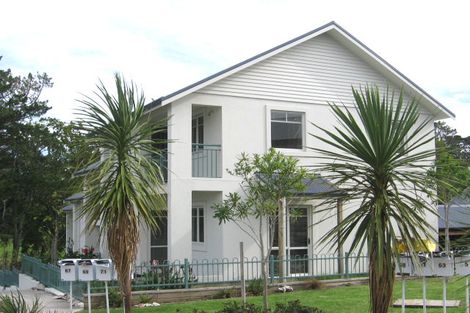 Photo of property in 73 Winery Way, Henderson, Auckland, 0612
