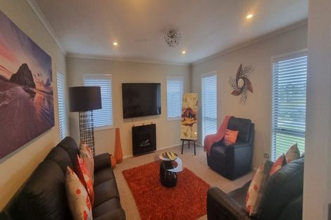 Photo of property in 82 Golden Sands Drive, Papamoa Beach, Papamoa, 3118