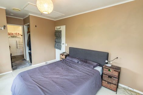 Photo of property in 6 Debra Way, Karori, Wellington, 6012