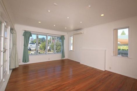 Photo of property in 178 Lincoln Road, Henderson, Auckland, 0610