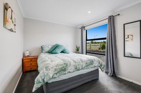 Photo of property in 22 Awatiro Drive, Kaukapakapa, 0871