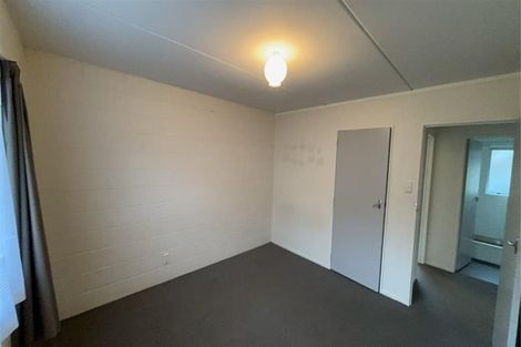 Photo of property in 31 Cumberland Street, Merrilands, New Plymouth, 4312