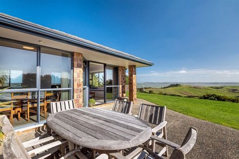 Photo of property in 16 Oyster Road West, Kaukapakapa, Warkworth, 0984