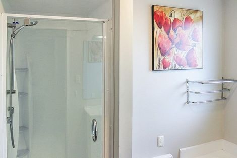 Photo of property in 1/11 Manor Place, Bryndwr, Christchurch, 8053