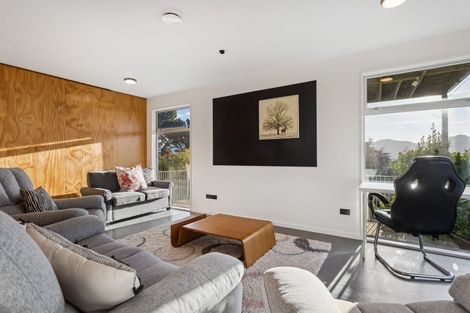 Photo of property in 10 Euan Sarginson Place, Diamond Harbour, Lyttelton, 8971
