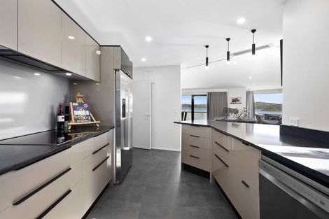 Photo of property in 55 Ferry Road, Days Bay, Lower Hutt, 5013