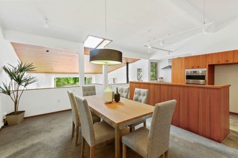 Photo of property in 12 Grove Lane, Kelvin Heights, Queenstown, 9300