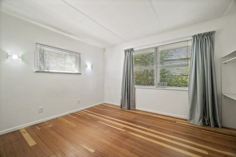 Photo of property in 20 Ingle Avenue, Waipahihi, Taupo, 3330