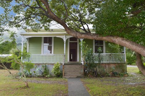 Photo of property in 85 George Street, Hikurangi, 0114