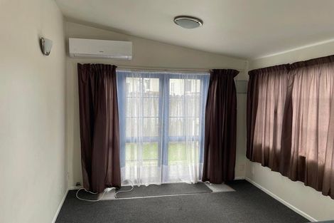 Photo of property in 2/5 Akehurst Avenue, New Lynn, Auckland, 0600