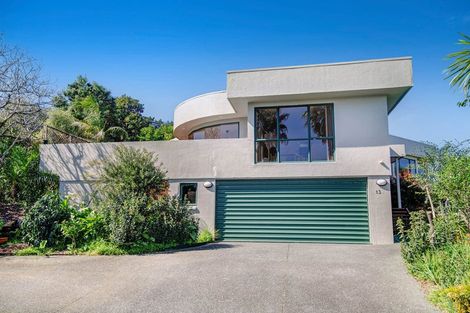 Photo of property in 13 Jelas Road, Red Beach, 0932