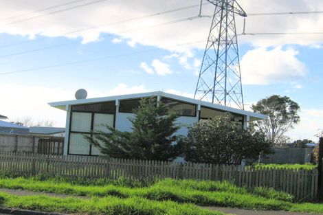 Photo of property in 25 Darnell Crescent, Clover Park, Auckland, 2019