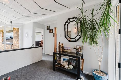 Photo of property in 100 Fairview Road, Te Awamutu, 3800