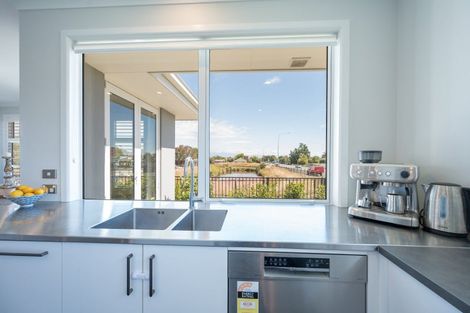 Photo of property in 2 Hallmark Drive, Hope, Richmond, 7020