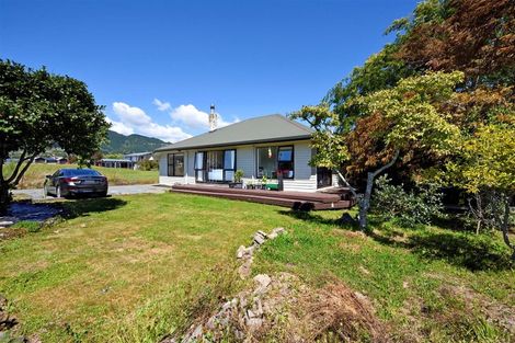 Photo of property in 72 Bateup Road, Richmond, 7020