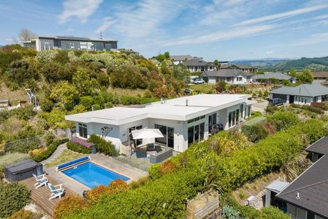 Photo of property in 23 Katania Heights, Brightwater, 7022