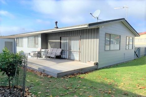 Photo of property in 7b Cypress Grove, Paraparaumu, 5032