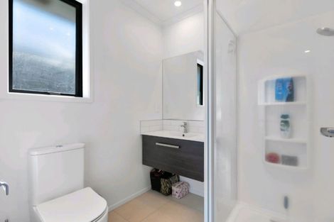 Photo of property in 18 Pioneer Crescent, Omokoroa, 3114