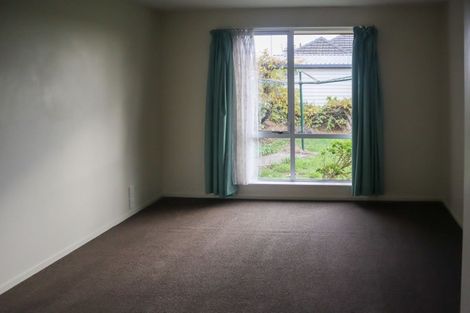 Photo of property in 4 Travis Road, Burwood, Christchurch, 8083
