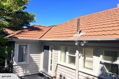 Photo of property in 15 Creswick Terrace, Northland, Wellington, 6012