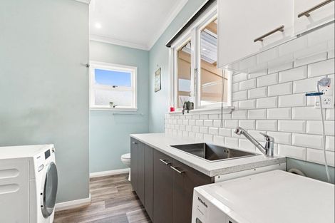 Photo of property in 2139 State Highway 3, Sanson, Palmerston North, 4479