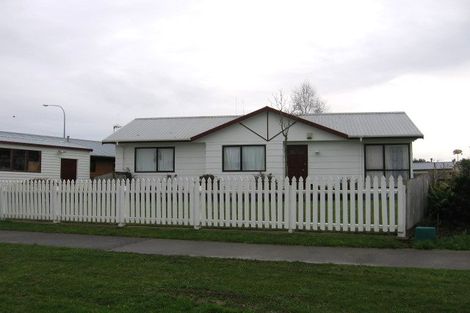 Photo of property in 3 Peppertree Glade, Kelvin Grove, Palmerston North, 4414