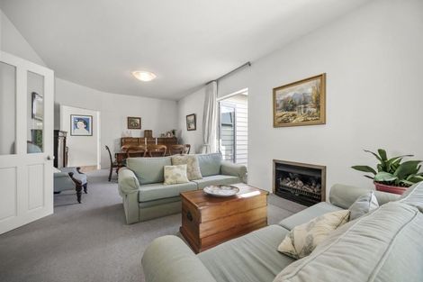 Photo of property in 2b Church Street, Devonport, Auckland, 0624