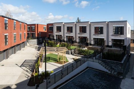 Photo of property in 15 Fencible Drive, Howick, Auckland, 2014