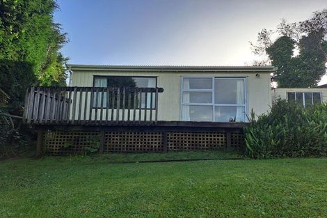 Photo of property in 27 Lookout Drive, Laingholm, Auckland, 0604