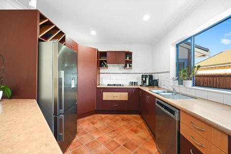 Photo of property in 50 Waiwherowhero Drive, St Andrews, Hamilton, 3200