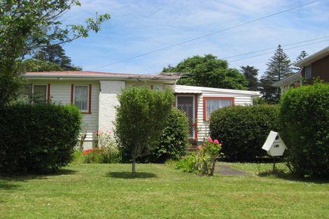 Photo of property in 82 Coronation Road, Mangere Bridge, Auckland, 2022