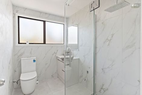 Photo of property in 9 Massine Place, Randwick Park, Auckland, 2105