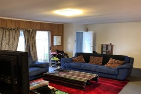 Photo of property in 45 Hogans Road, Glenfield, Auckland, 0629