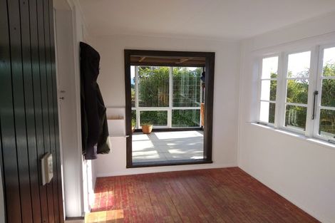 Photo of property in 84 Raumati Road, Raumati Beach, Paraparaumu, 5032