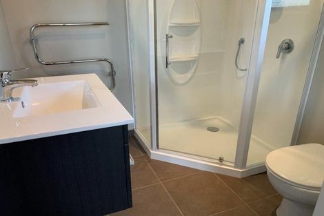 Photo of property in 32 Ash Avenue, Albert Town, Wanaka, 9305