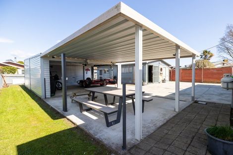 Photo of property in 17 Folkestone Drive, Flaxmere, Hastings, 4120