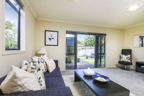 Photo of property in 29 Vinograd Drive, Te Atatu Peninsula, Auckland, 0610