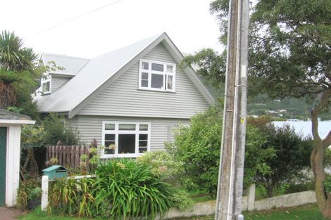 Photo of property in 30 Ngatitoa Street, Tawa, Wellington, 5028