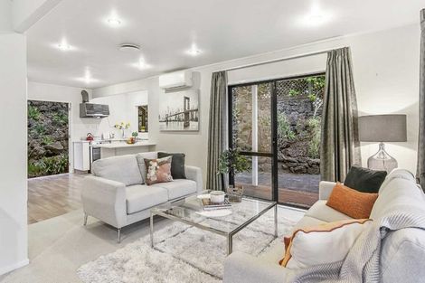 Photo of property in 52b Aroha Avenue, Sandringham, Auckland, 1025