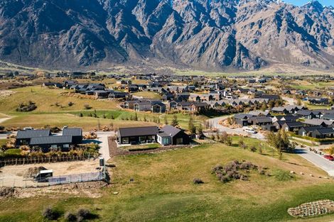 Photo of property in 3 Cunninghams Drive, Jacks Point, Queenstown, 9371