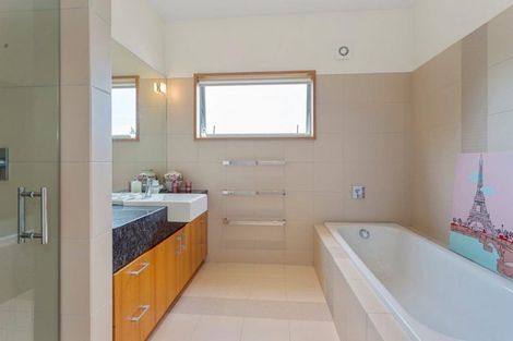 Photo of property in 72 Cox Street, Merivale, Christchurch, 8014